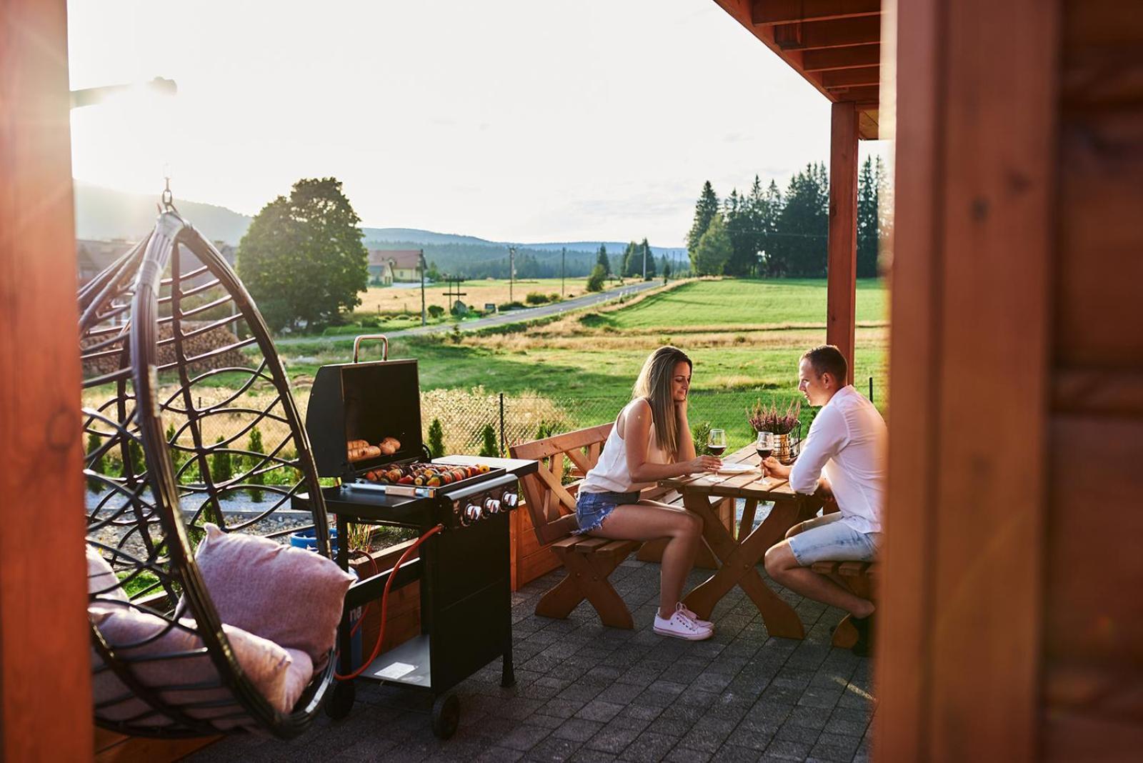 Osada Orlica Klimatyczne Domki Z Widokiem Na Gory I Termalnym Spa Sauna Jacuzzi 4 Km Od Zieleniec Ski Arena Lasowka Luaran gambar